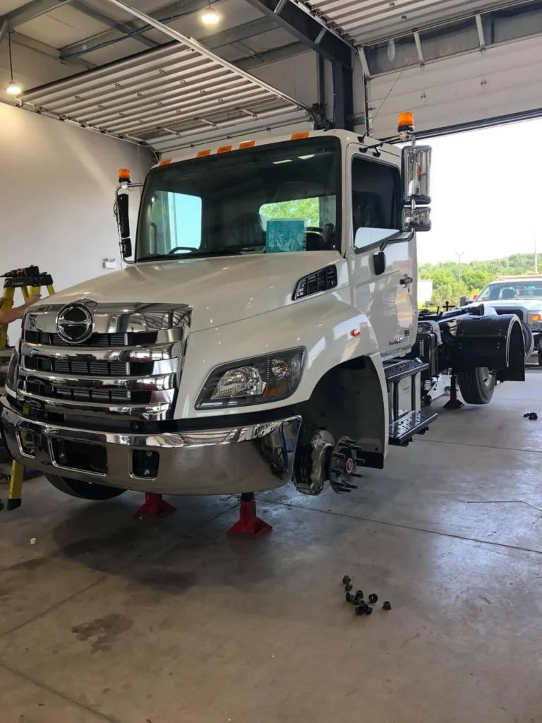 ASE Certified Hino Truck Mechanics Memphis
