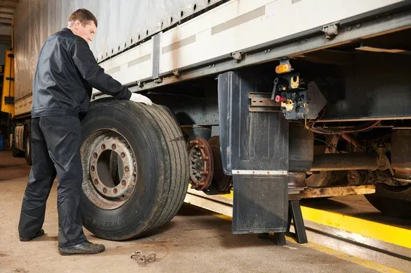 Emergency International Truck Repair in Truck Repair 24hr-Memphis