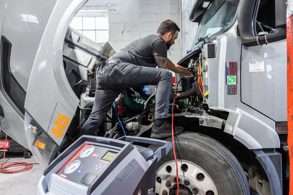 Expert Refrigerated Truck Technicians Truck Repair 24hr-Memphis