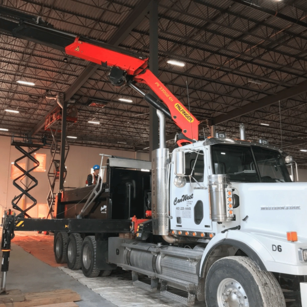 Fully Equipped Mounted Crane Truck Repair Memphis Area