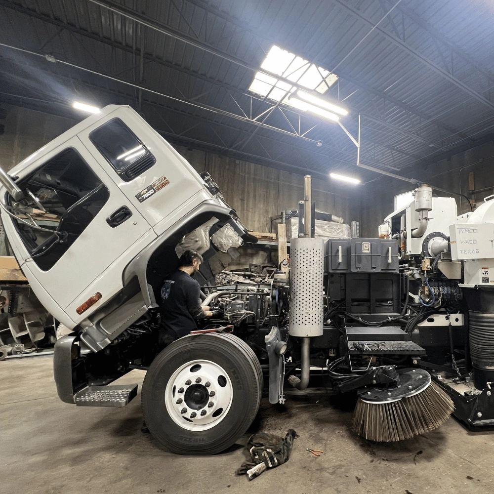 Fully Equipped Sweep Truck Repair Memphis Area