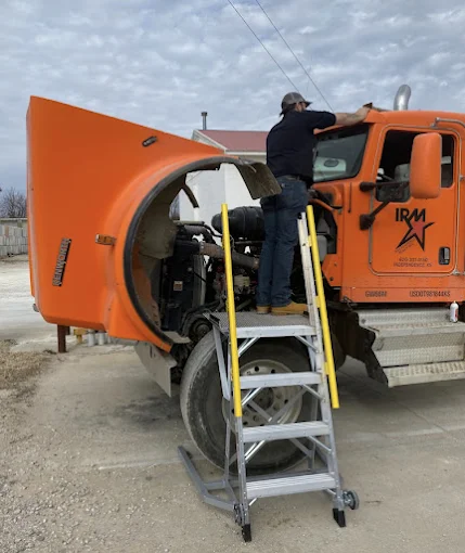 Professional Maxx Navistar Truck Repairs Near Memphis