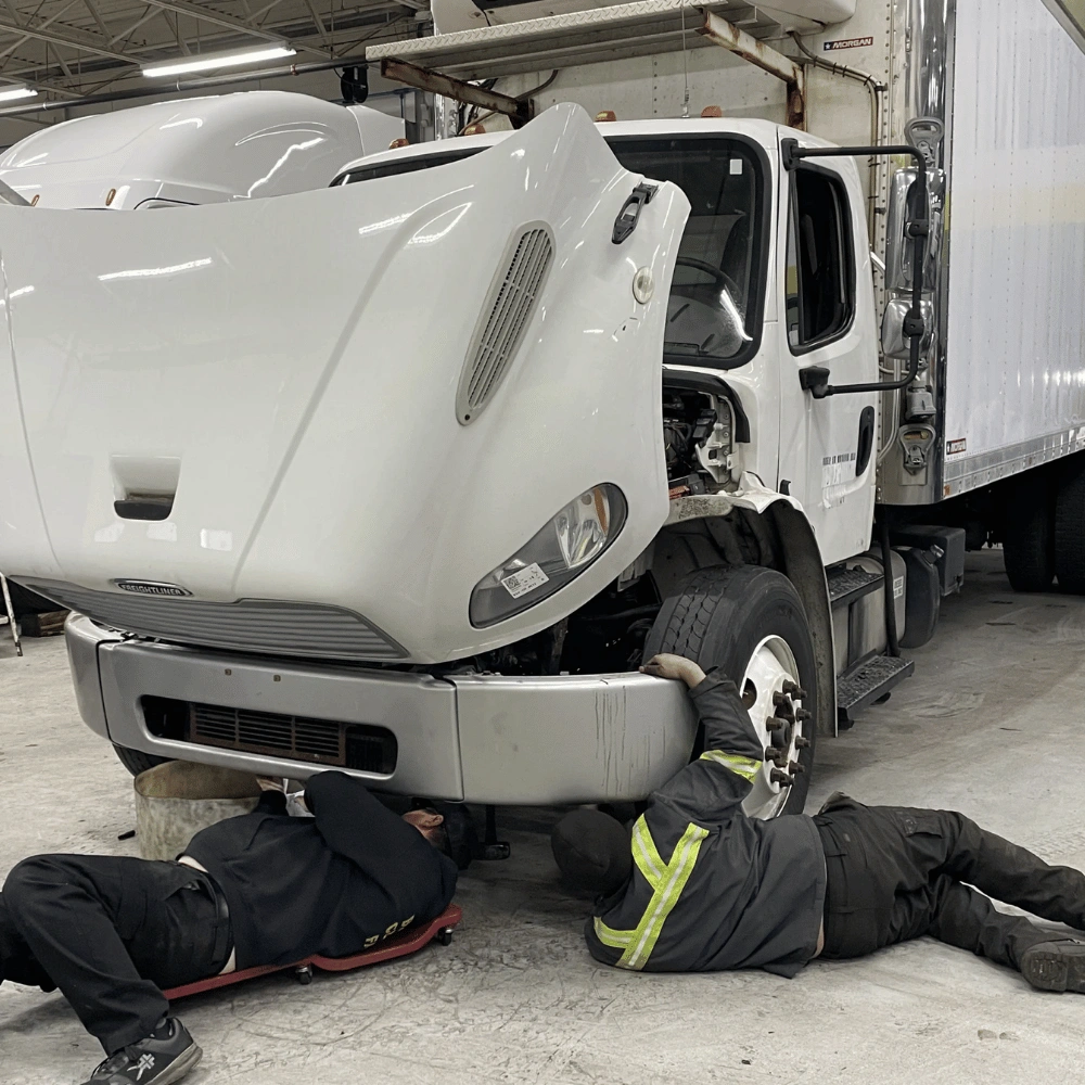 Top-Rated Drybox Trailer Mechanics Truck Repair 24hr-Memphis