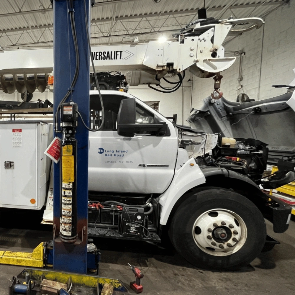 Trusted Bucket Truck Repair 24hr-Memphis