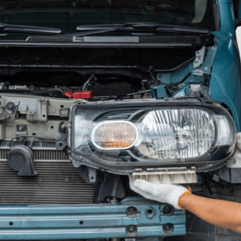 ASE Certified Truck Head Lamp and Tail lamp Mechanics Memphis