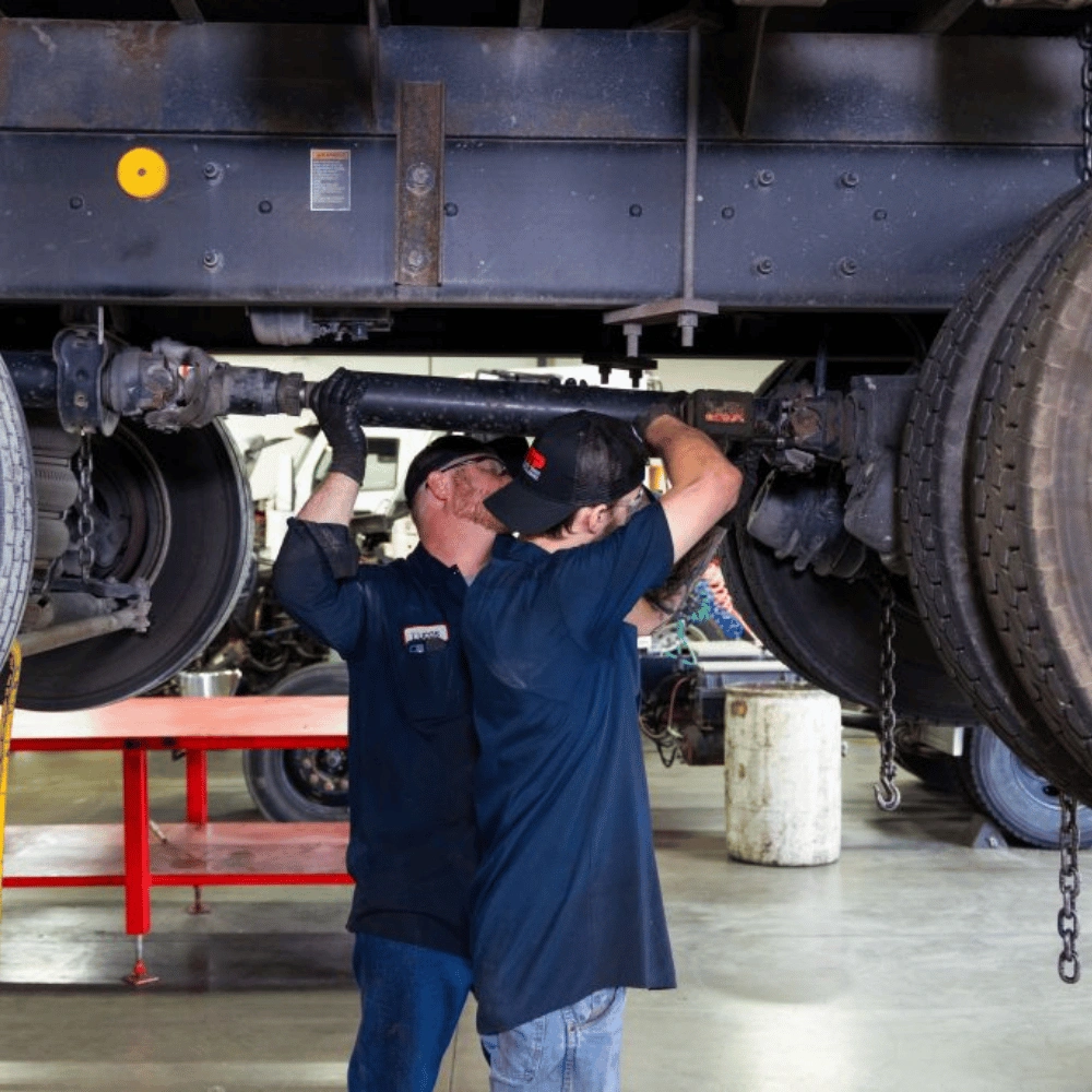Emergency Heavy Duty Drivetrain in Truck Repair 24hr-Memphis