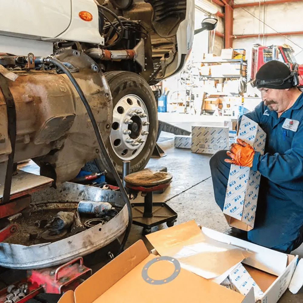 Fully Equipped Heavy Duty Drivetrain Truck Repair 24hr-Memphis Area