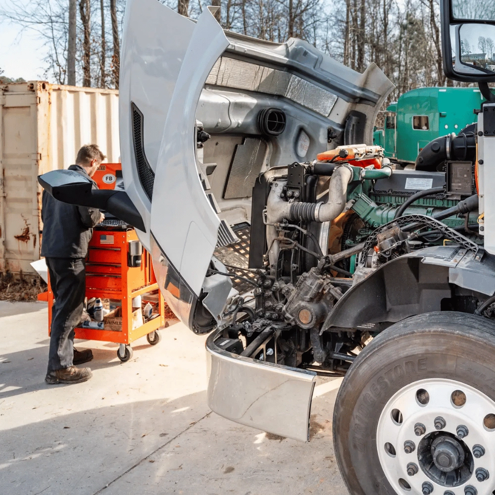 Local Emergency Roadside Assistance Services Experts Truck Repair 24hr-Memphis