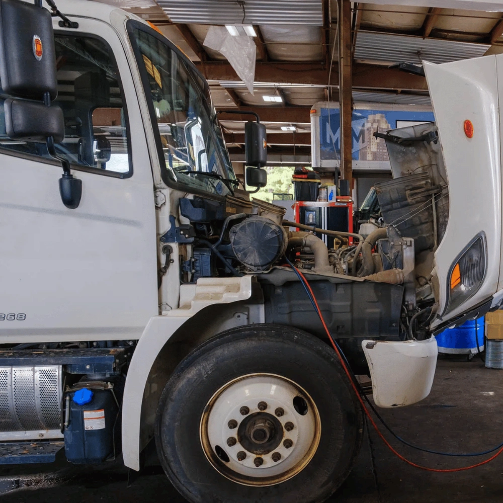 Same Day Heavy Duty Drivetrain in Truck Repair 24hr-Memphis