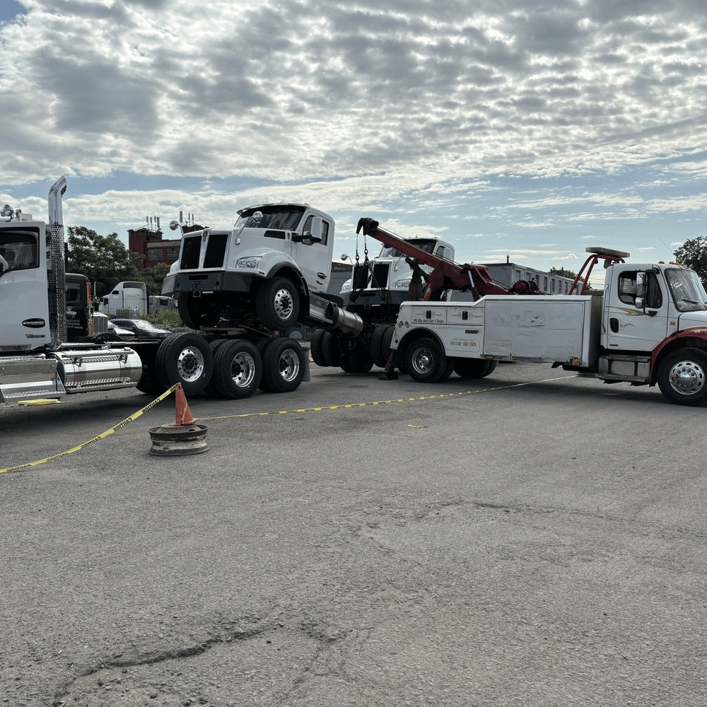 Towing Roadside Assistance Shop Near Me Truck Repair 24hr-Memphis