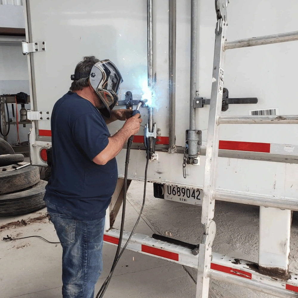 Trusted Heavy Duty Welding & Fabrication Truck Repair 24hr-Memphis